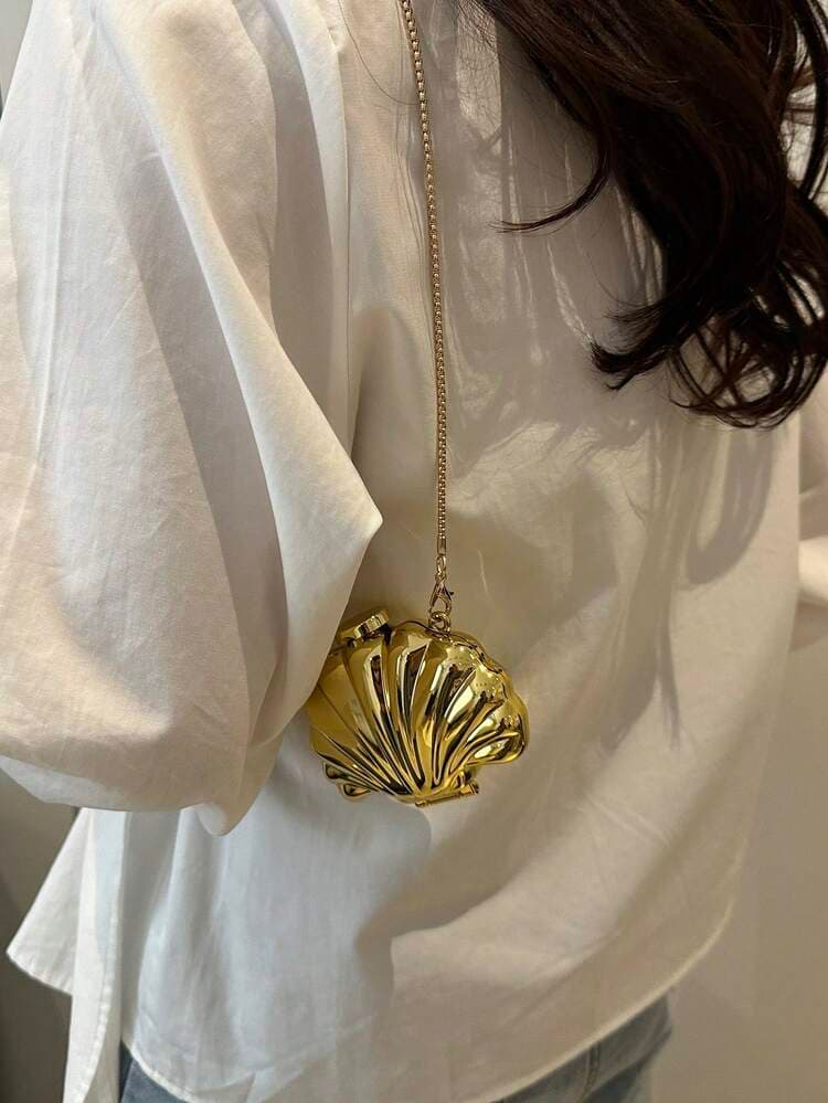 Shell Shaped Mini Evening Clutch Bag detail photo 7 - Evening Bags at ShopKaar