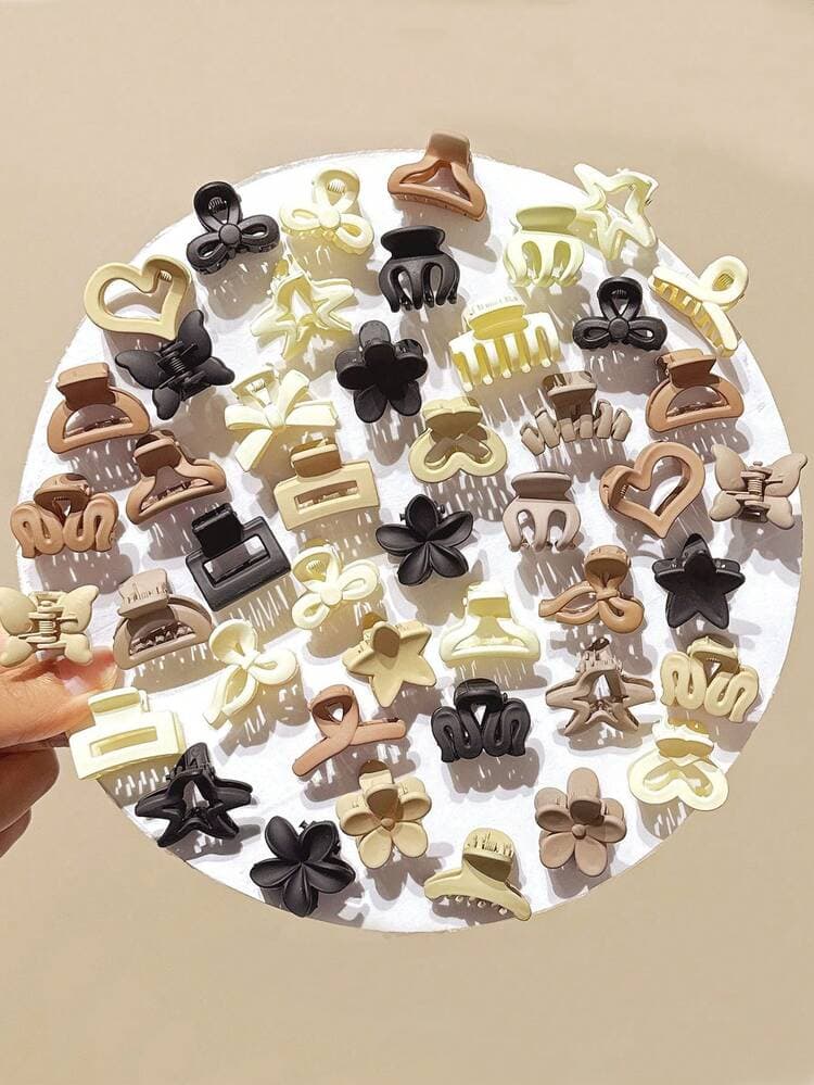 Mini Hair Clips Set in Mixed Brown Tones detail photo 4 - Hair Clips at ShopKaar