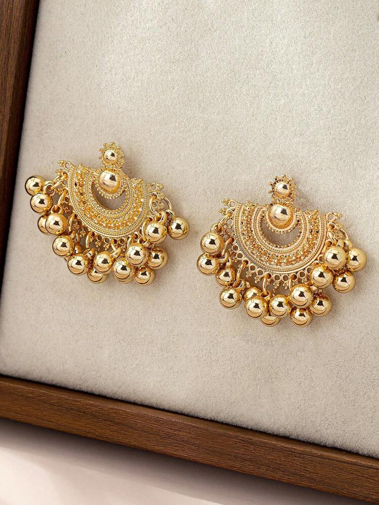 Vintage Hollow Fan-Shaped Elegant Bohemian Style Tassel Pendant Earrings (Excluding Gift Box) - view 1