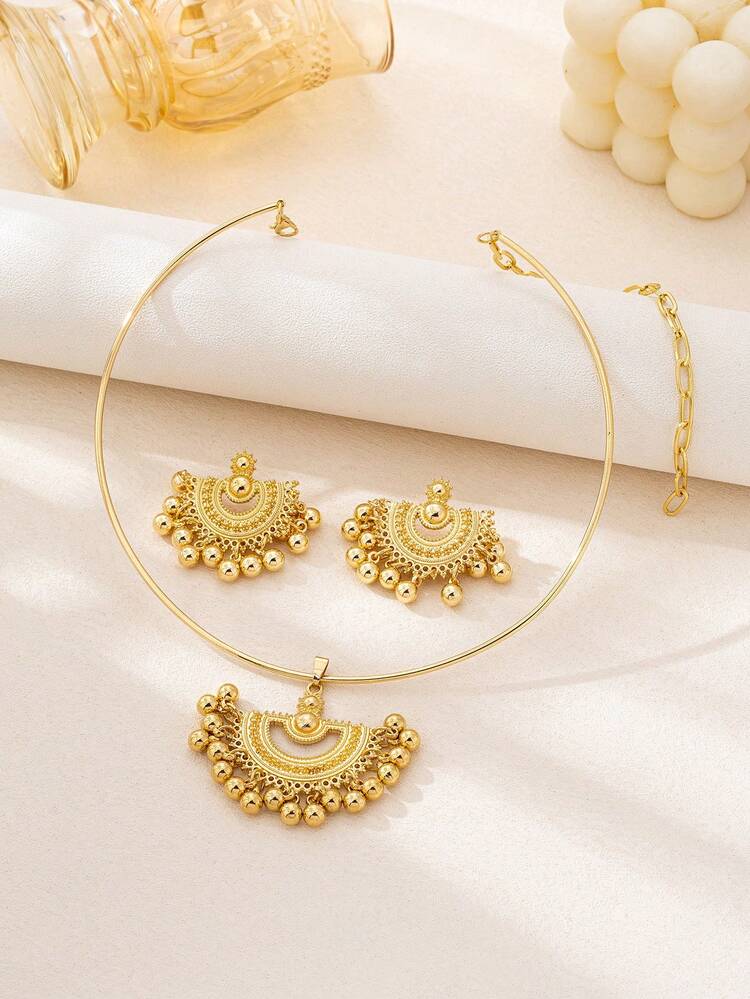 Vintage Hollow Fan-Shaped Elegant Bohemian Style Tassel Pendant Earrings (Excluding Gift Box) - view 9
